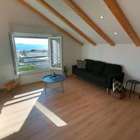 Sun-Drenched Apartment 
